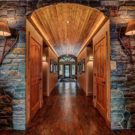 Whispering Pines Lodge: 9 Bedroom Eagle River Dış mekan fotoğraf