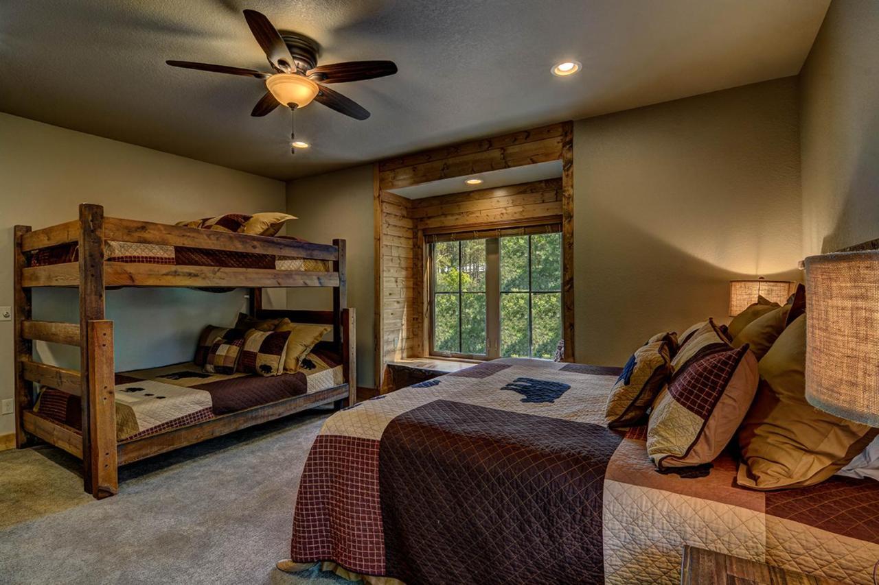 Whispering Pines Lodge: 9 Bedroom Eagle River Dış mekan fotoğraf
