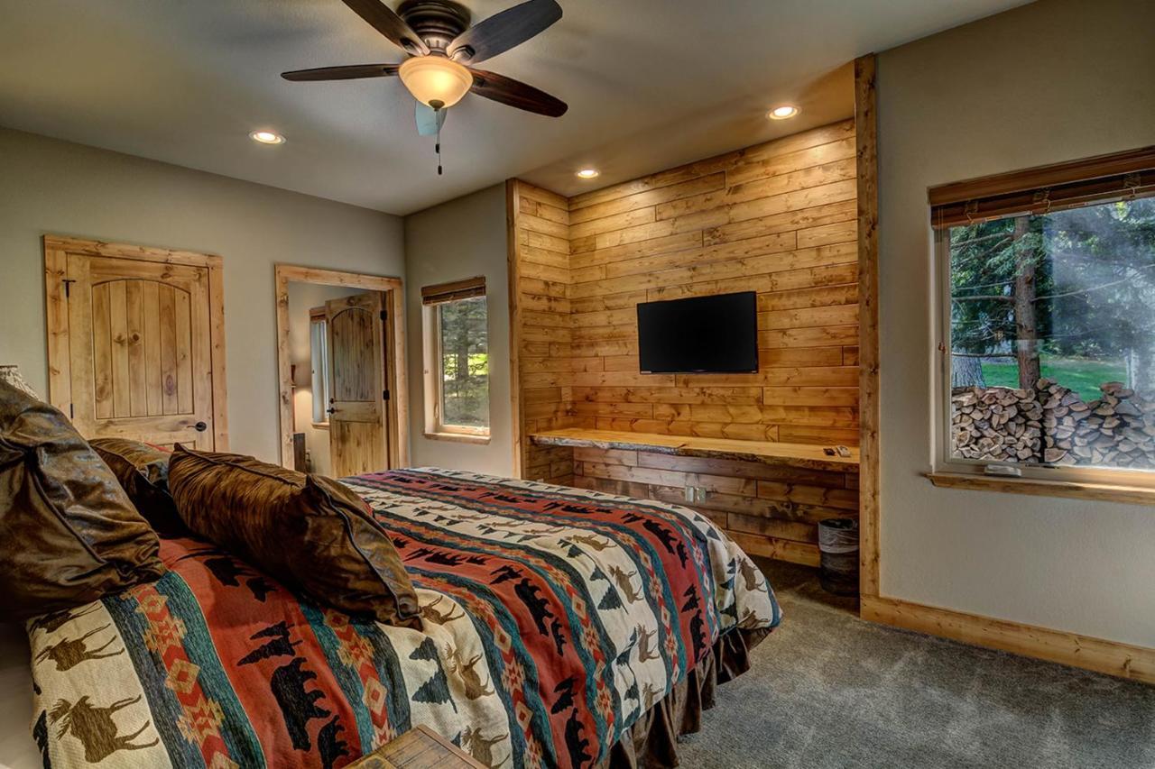 Whispering Pines Lodge: 9 Bedroom Eagle River Dış mekan fotoğraf
