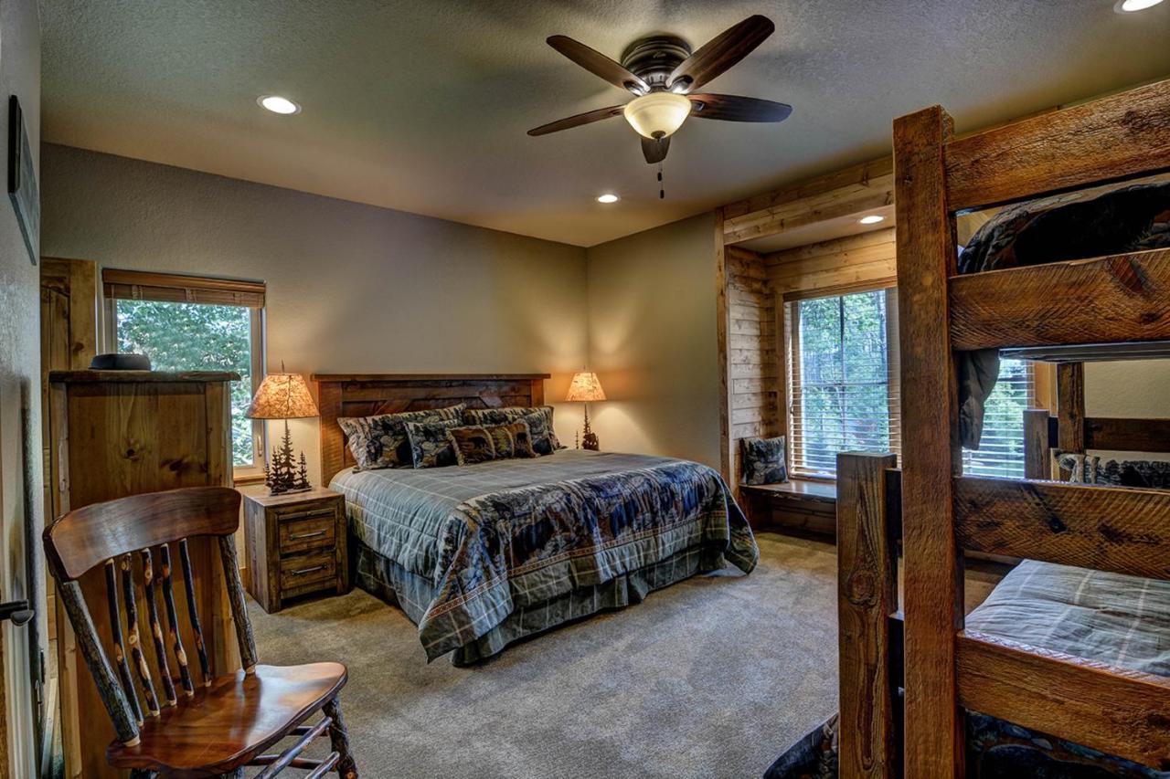 Whispering Pines Lodge: 9 Bedroom Eagle River Dış mekan fotoğraf