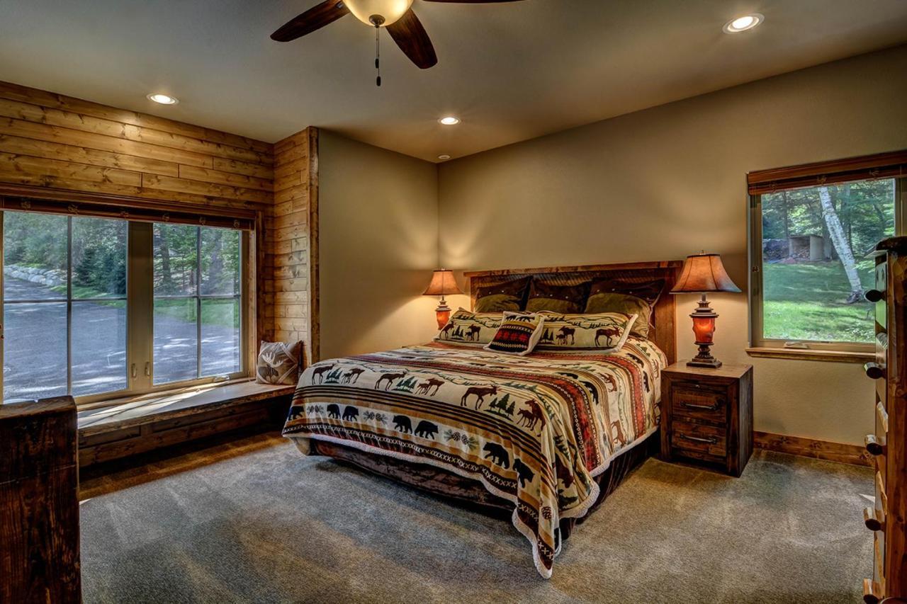 Whispering Pines Lodge: 9 Bedroom Eagle River Dış mekan fotoğraf